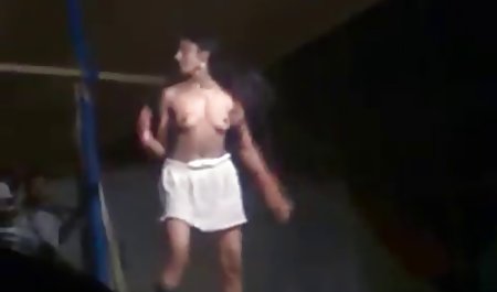 تقلب MILF عاشق عکسهای بکنبکن جوانی است