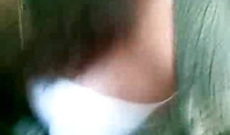 دایک جوهر شده توسط شخص ساده و معصوم لزبو سوپرکس بکن بکن زرق و برق دار مشت شده است