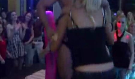 بررسی MILF من در فیلم بکن بکن خفن عمل سه نفری همسر swinger