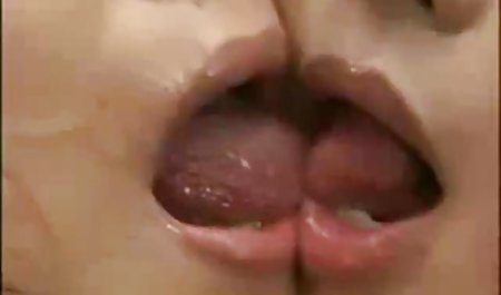 سکسی MILF سبزه آرایش مو و دمیدن ، موهای بلند ، مو عکسهای بکنبکن